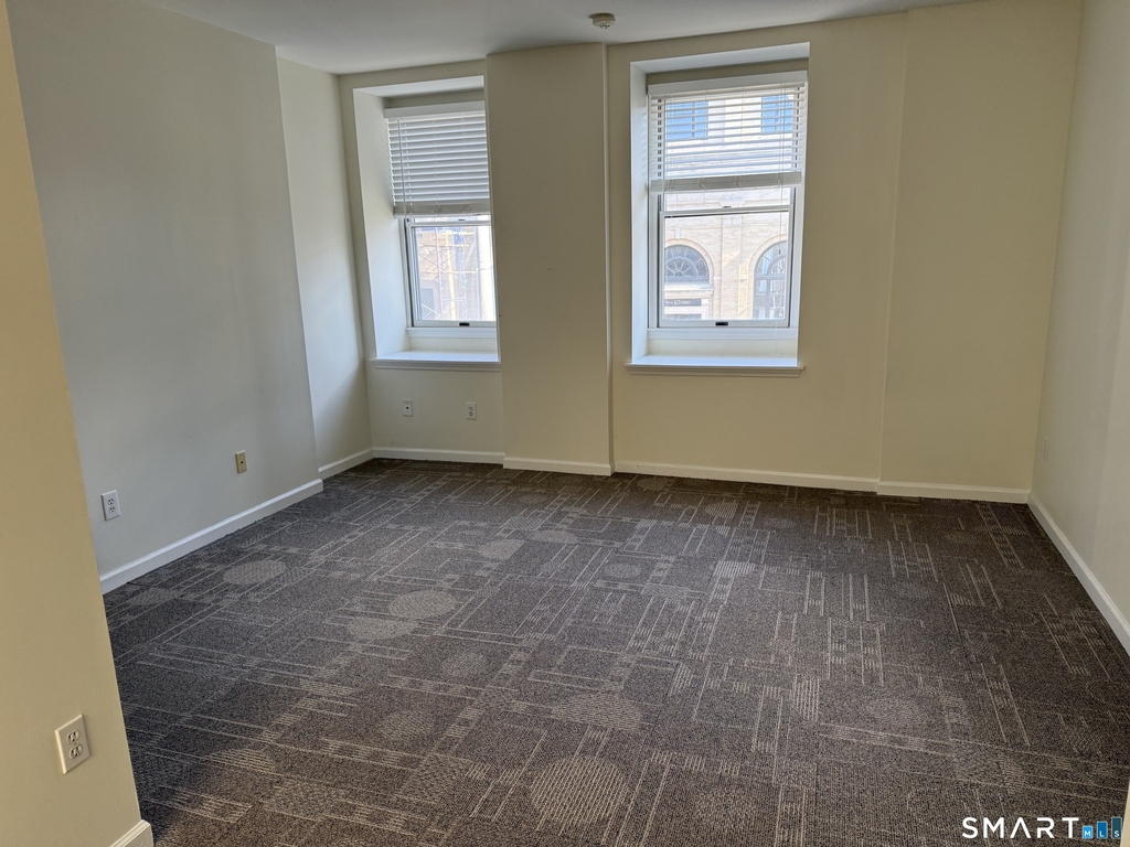84 Wall Street - Photo 10