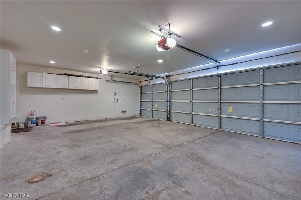 968 E Robindale Road - Photo 58