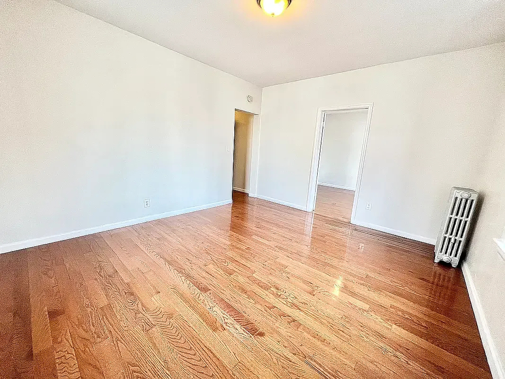 102-45 Corona Avenue - Photo 6