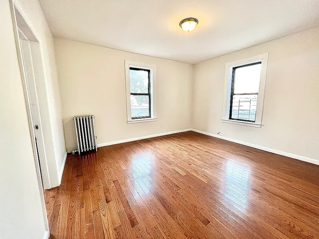 102-45 Corona Avenue - Photo 4