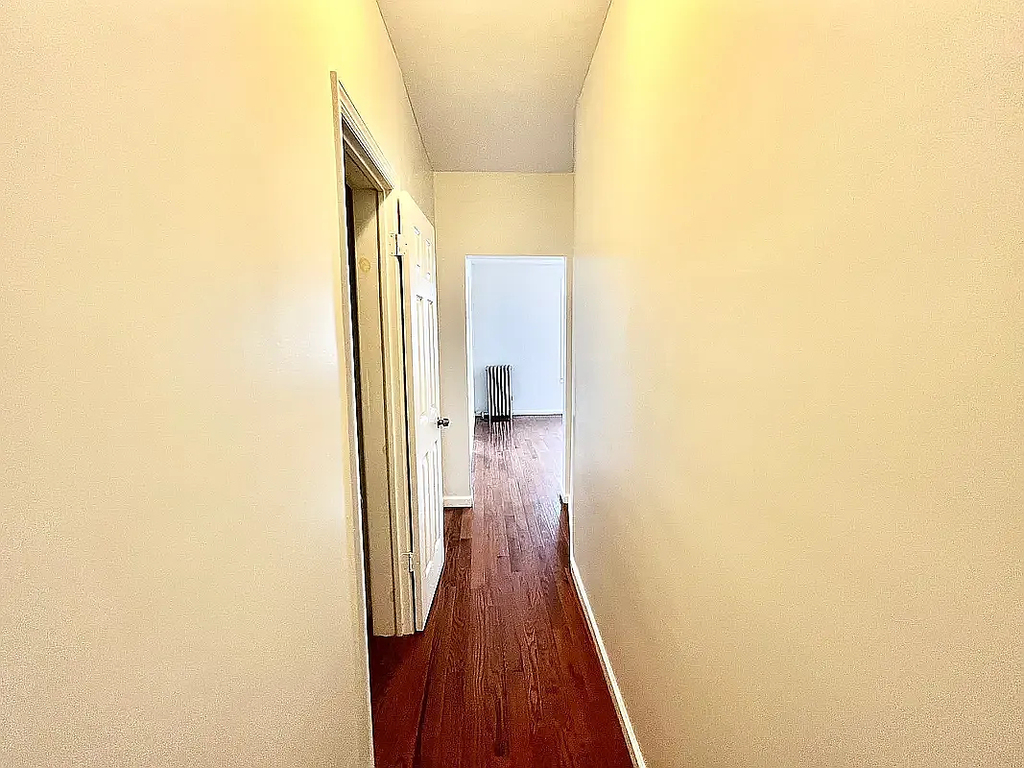 102-45 Corona Avenue - Photo 3