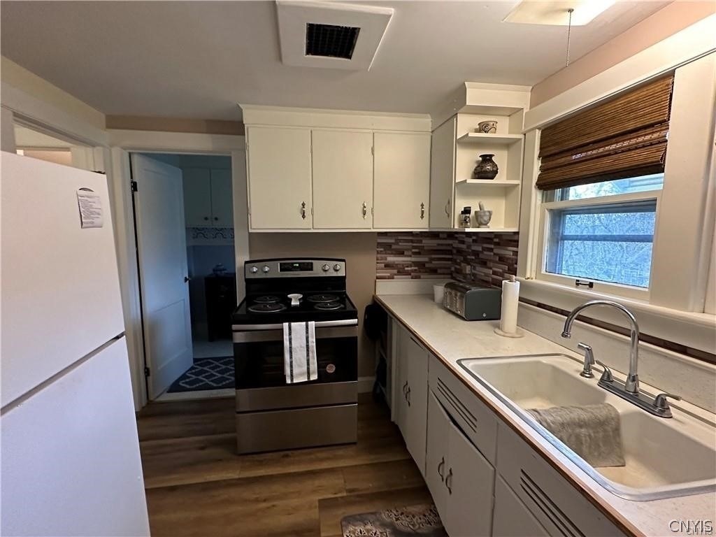 167 E Genesee St  Apt #3 - Photo 3