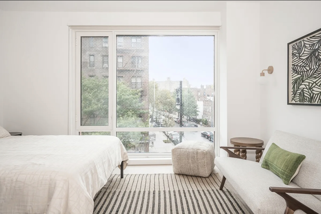 Nostrand Avenue - Photo 0