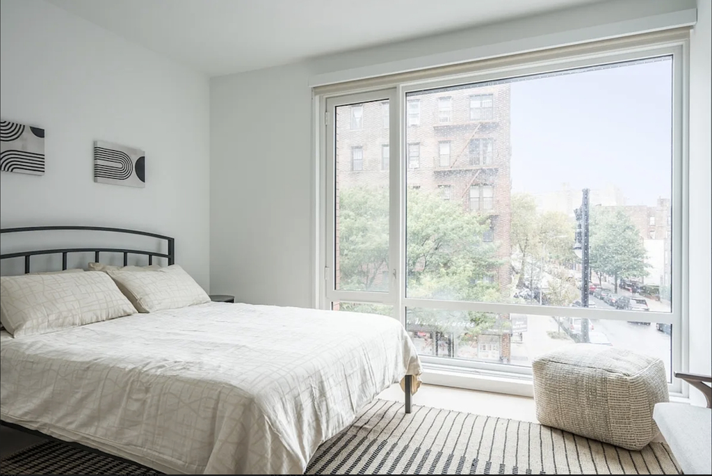 Nostrand Avenue - Photo 4