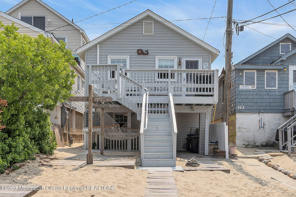 61 Beach Front - Photo 1