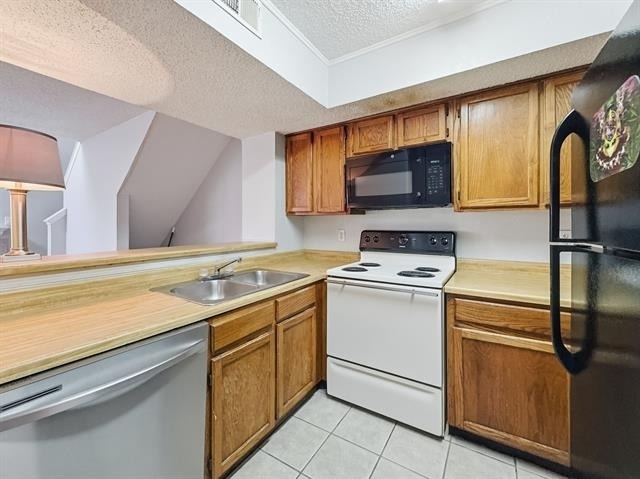 9835 Walnut Street - Photo 5