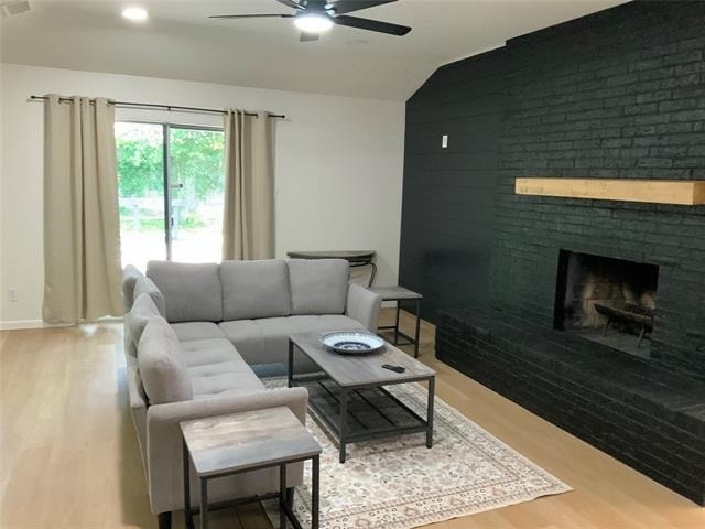 4032 Aragon Drive - Photo 2