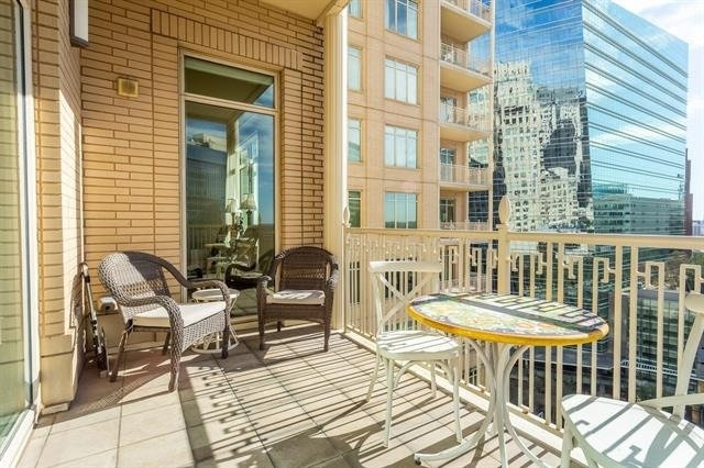 2525 N Pearl Street - Photo 23