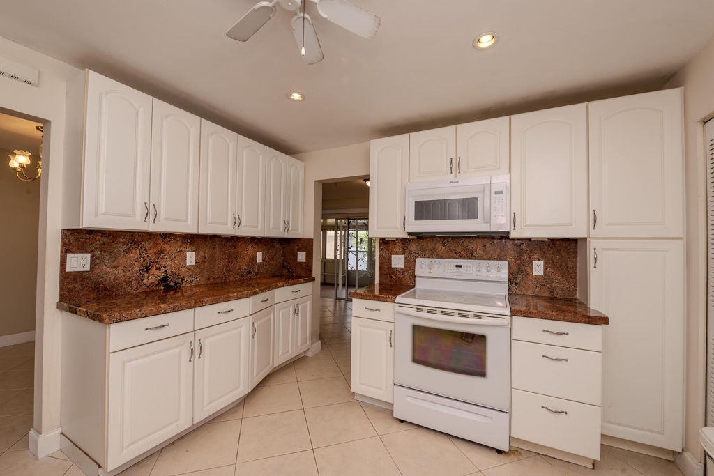 2107 Campanelli Boulevard - Photo 6