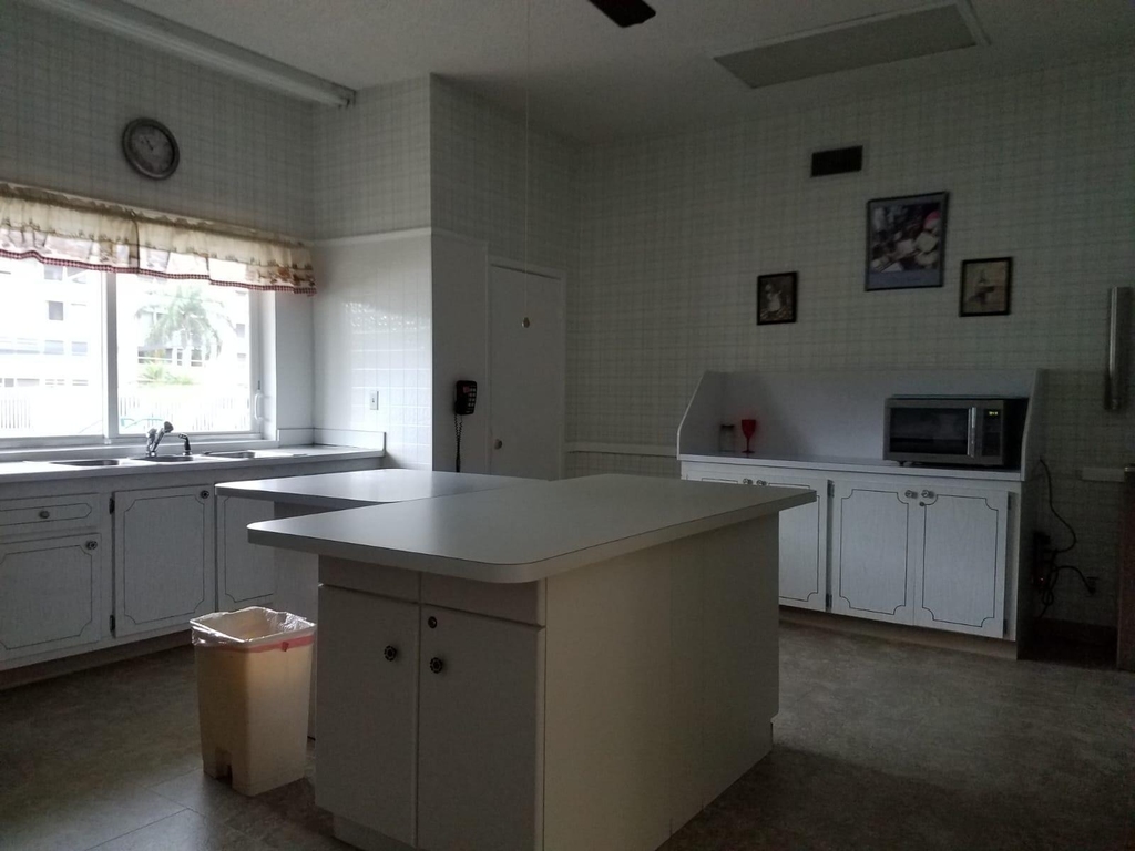 700 Village Green Court - Photo 31