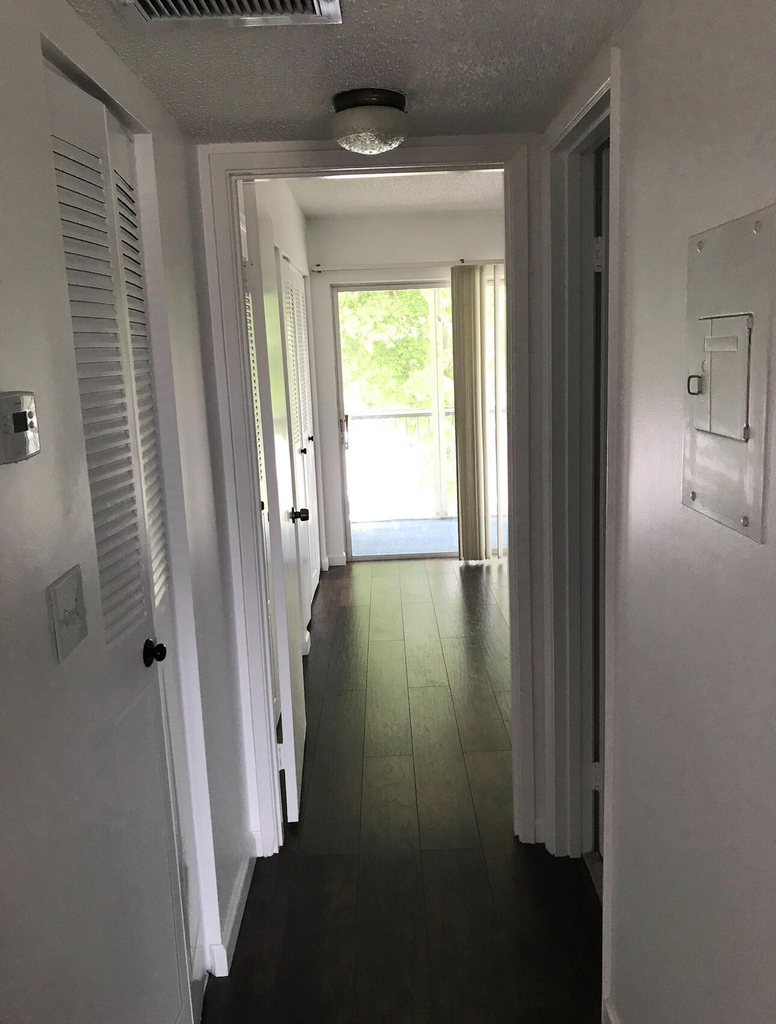 700 Village Green Court - Photo 22