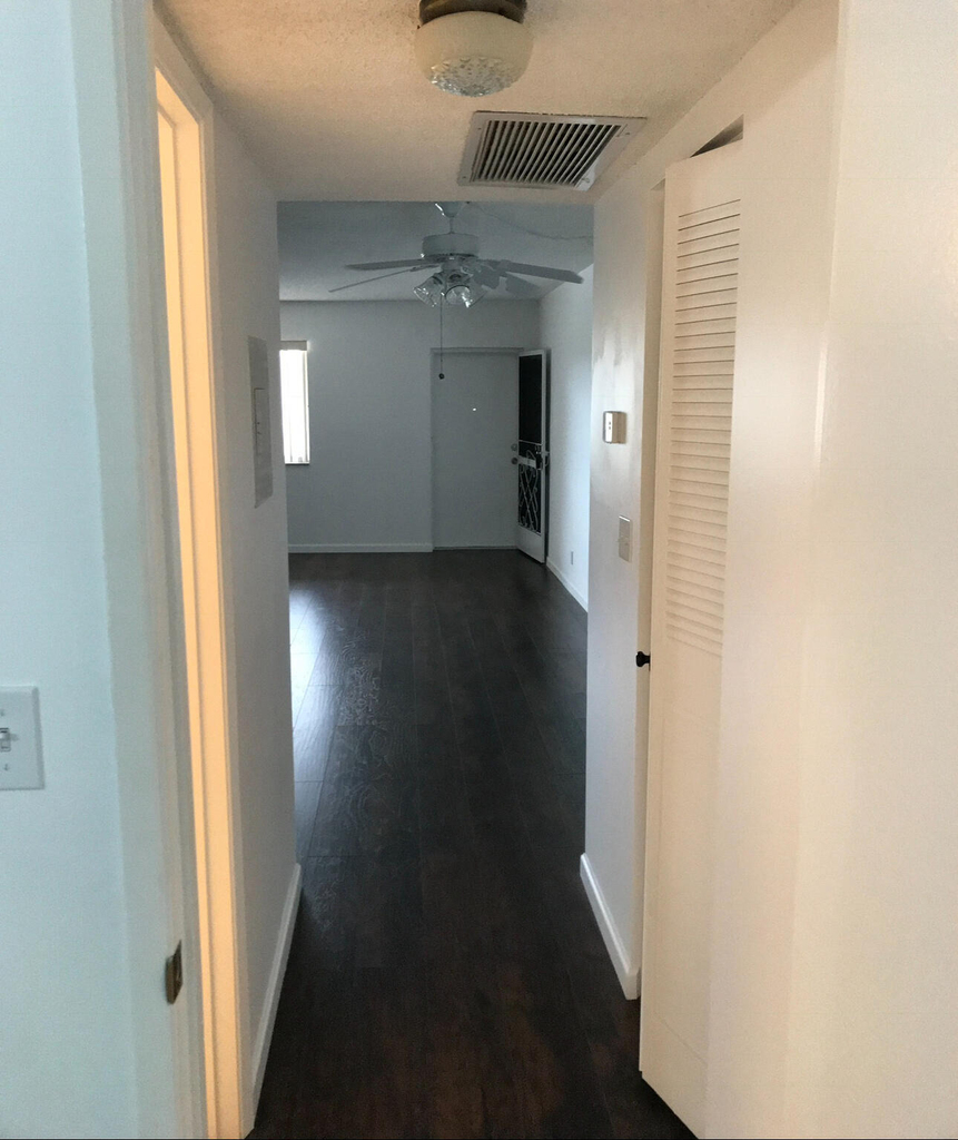 700 Village Green Court - Photo 15