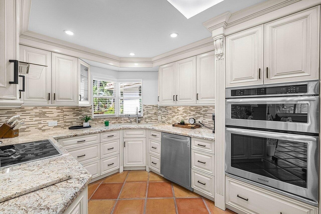 18 Bristol Lane - Photo 14