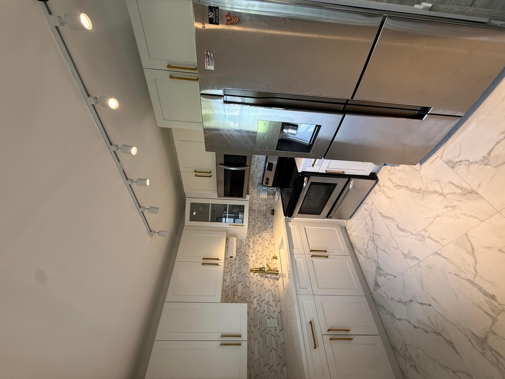 389 Fanshaw - Photo 19