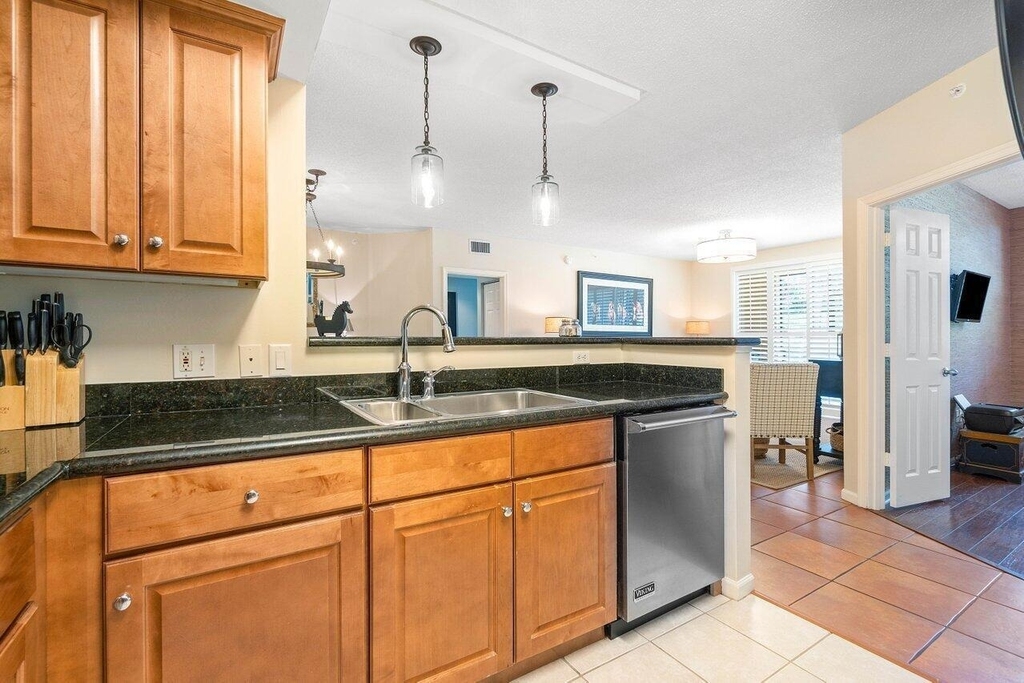 11770 St Andrews Place - Photo 4