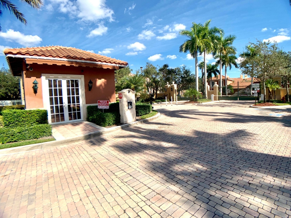 11770 St Andrews Place - Photo 24
