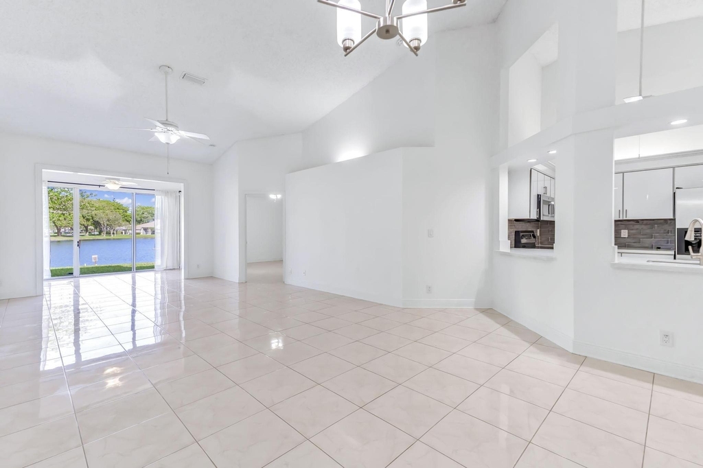 9130 Vineland Court - Photo 8