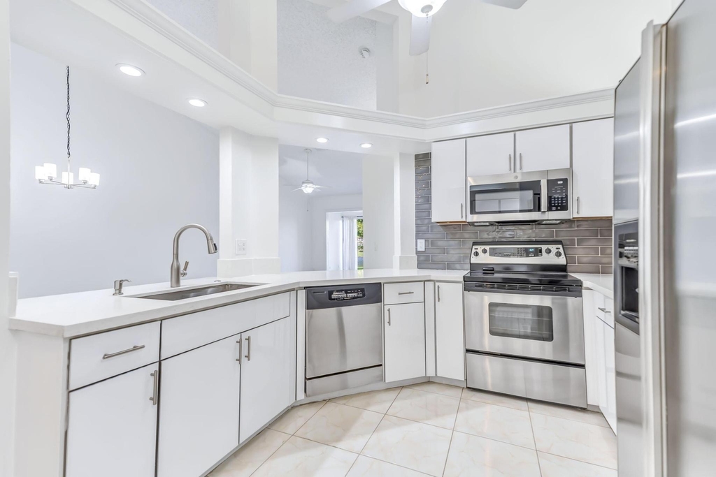 9130 Vineland Court - Photo 5