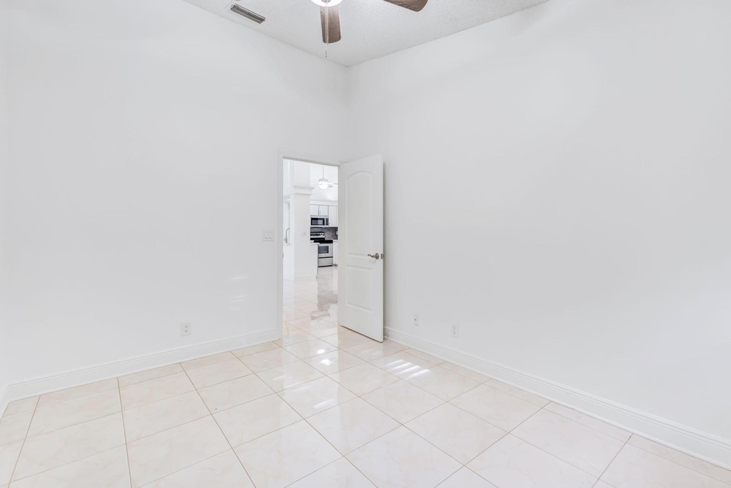 9130 Vineland Court - Photo 26