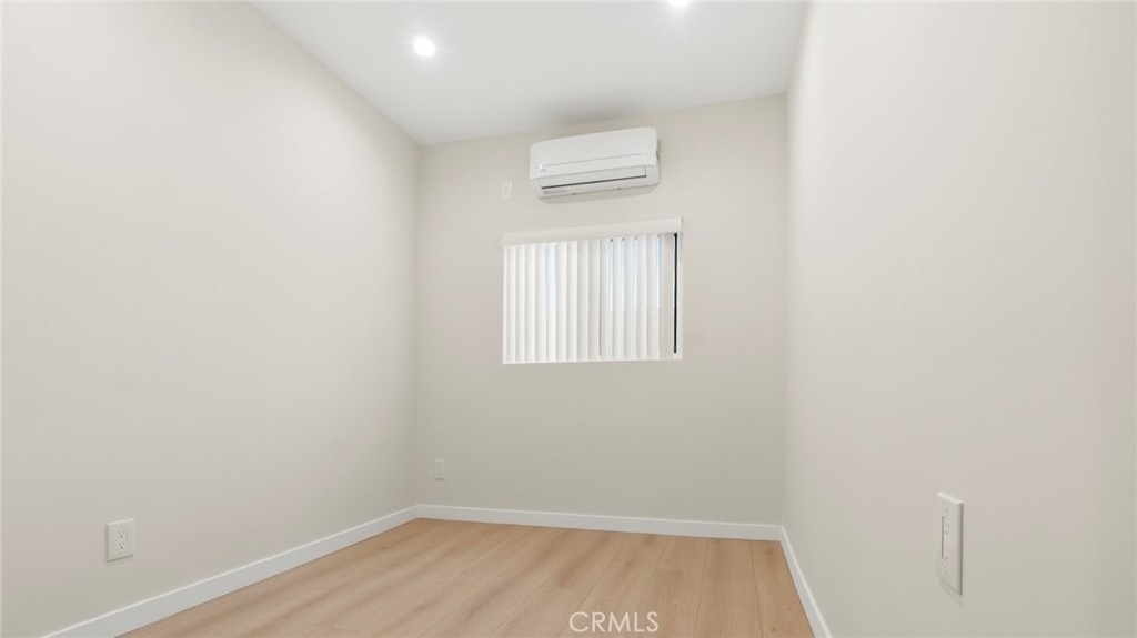 19928 Hatton Street - Photo 8