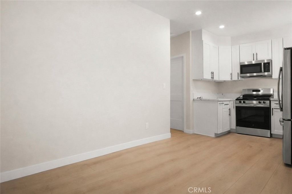 19928 Hatton Street - Photo 6