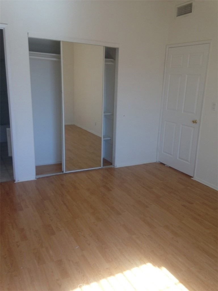 11035 Moorpark Street - Photo 5