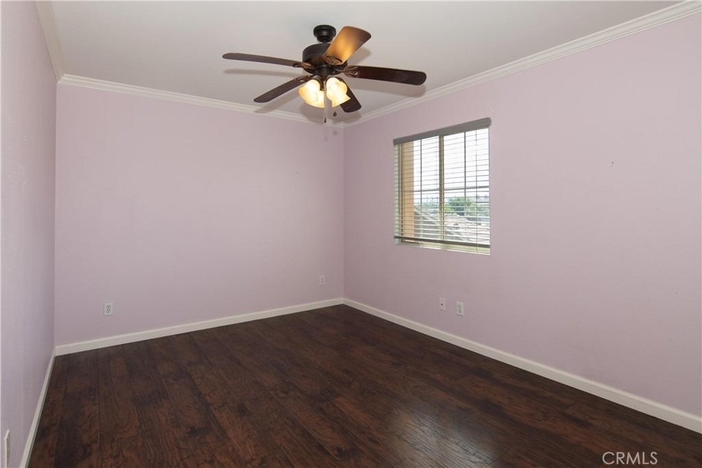 619 W Avenue H13 - Photo 15