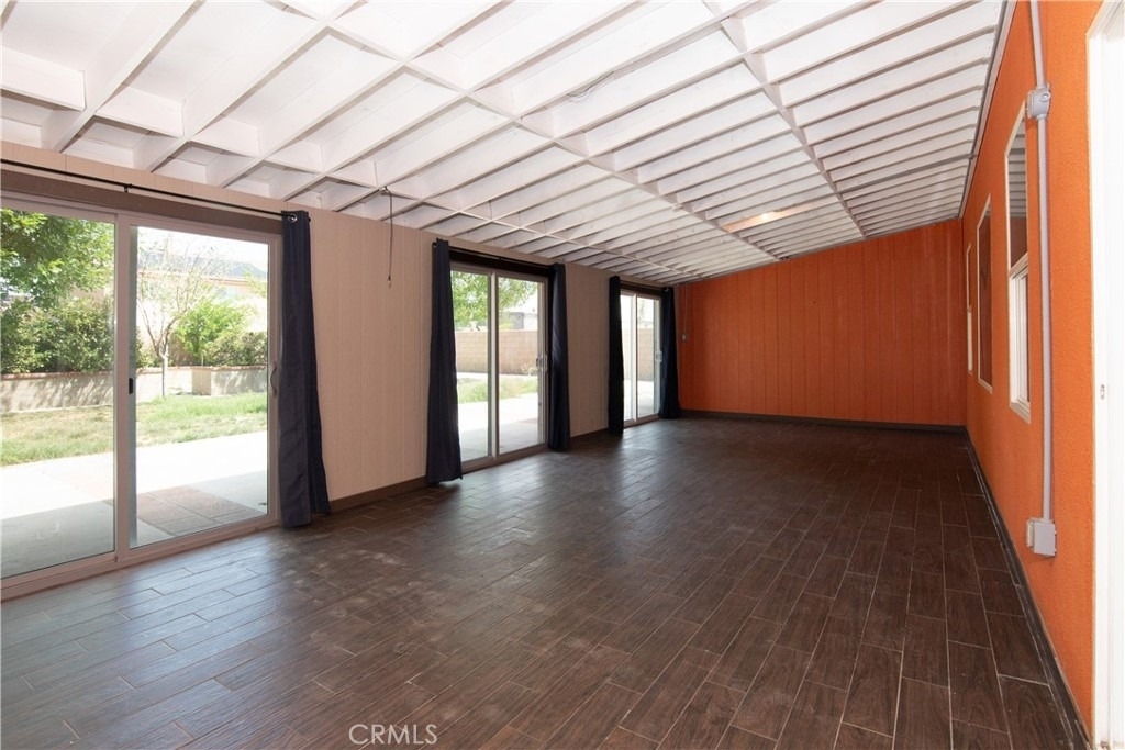 619 W Avenue H13 - Photo 42