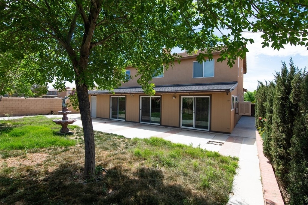 619 W Avenue H13 - Photo 49