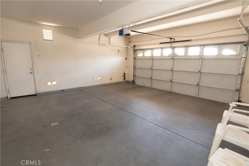 619 W Avenue H13 - Photo 24