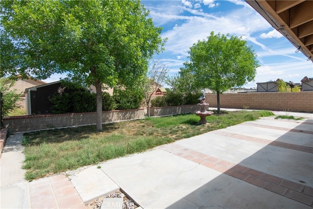 619 W Avenue H13 - Photo 51