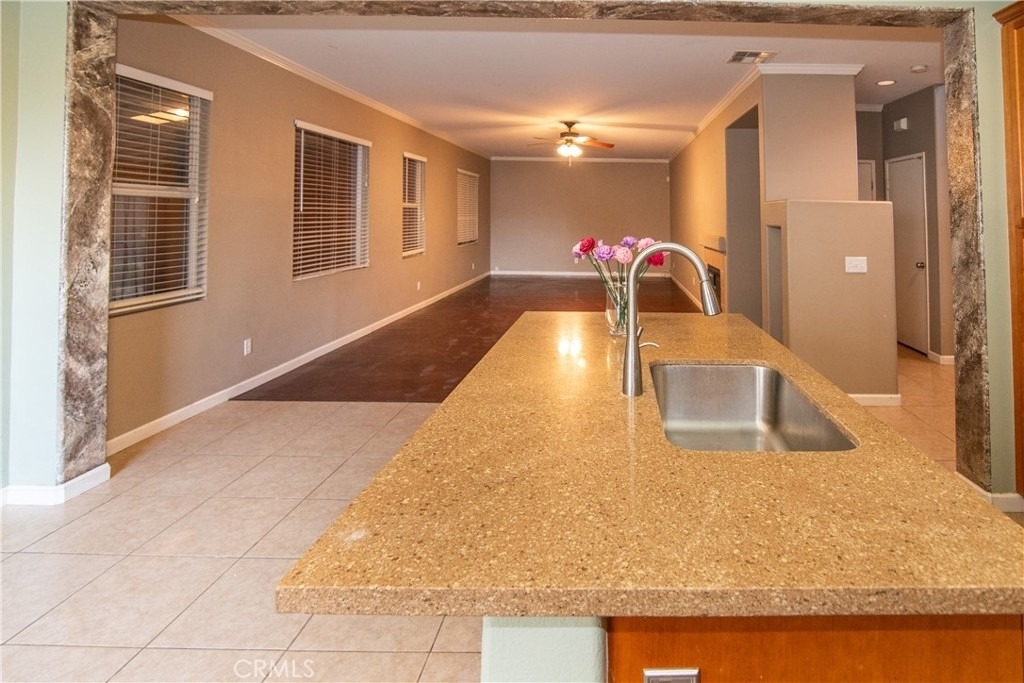 619 W Avenue H13 - Photo 27