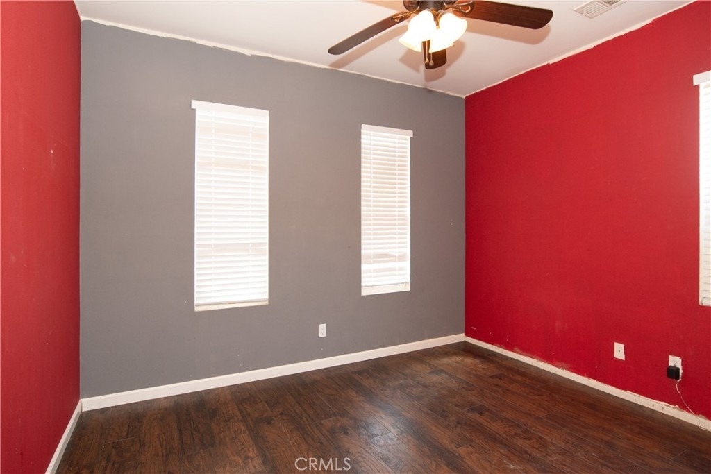 619 W Avenue H13 - Photo 53