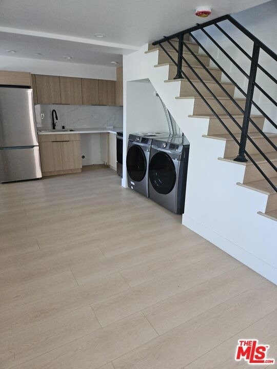 603 W W 46th Street - Photo 0