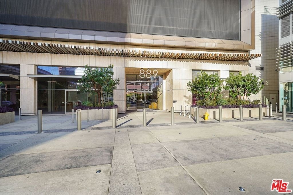 889 Francisco Street - Photo 25