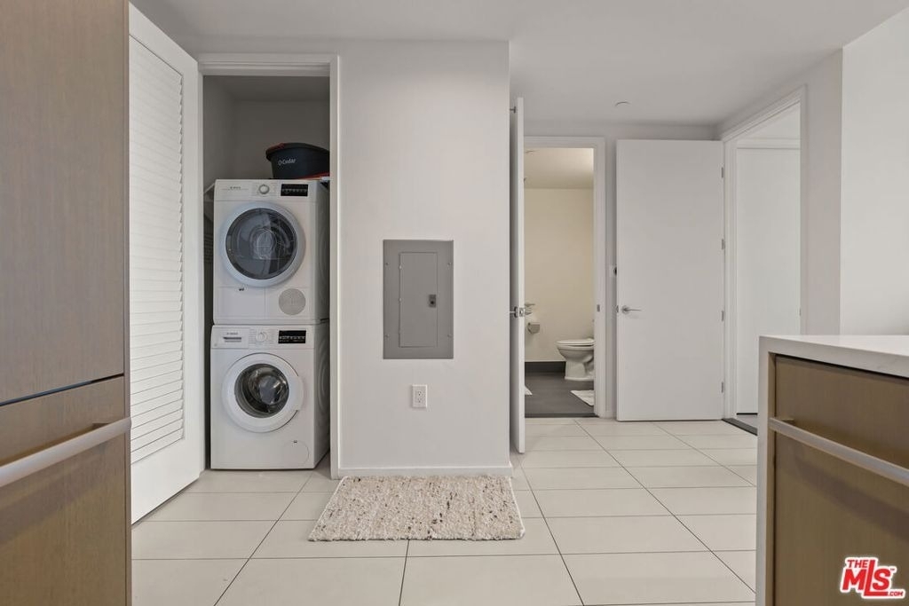 889 Francisco Street - Photo 22