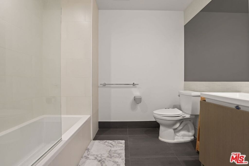 889 Francisco Street - Photo 20