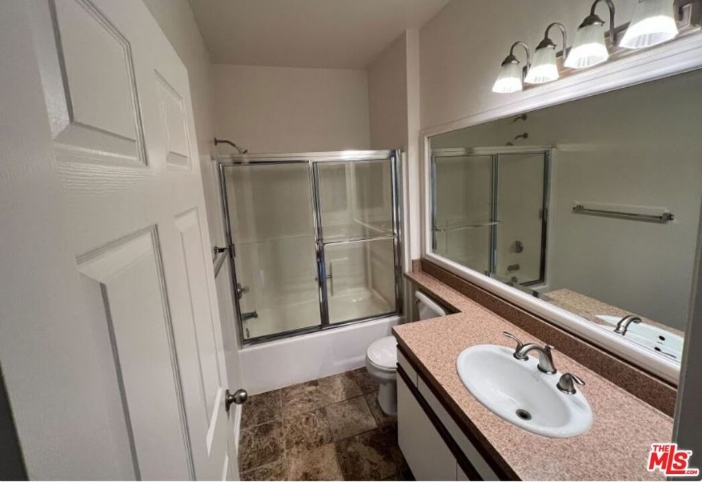 1440 Rexford Drive - Photo 8