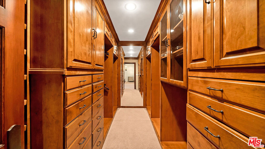 6138 Maryland Drive - Photo 8