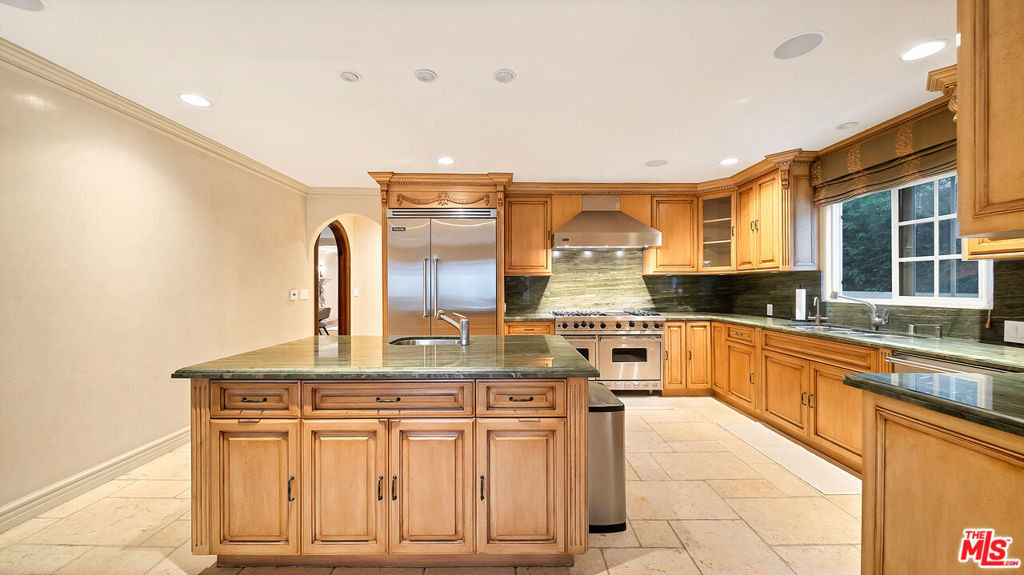 6138 Maryland Drive - Photo 13