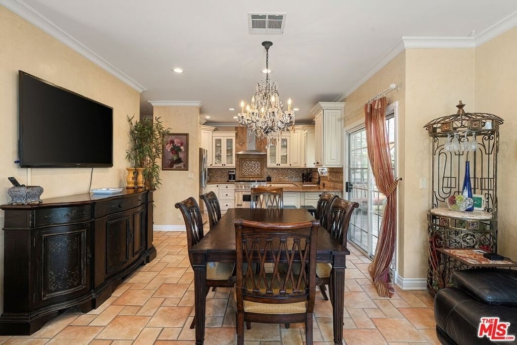 1121 21st Street - Photo 7