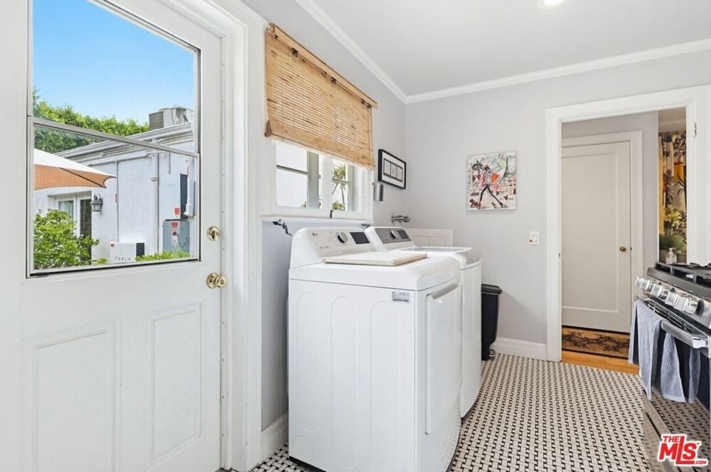 516 S Rimpau Boulevard - Photo 37