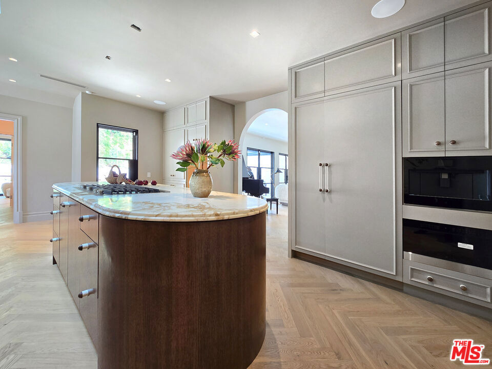 2288 Coldwater Canyon Drive - Photo 22