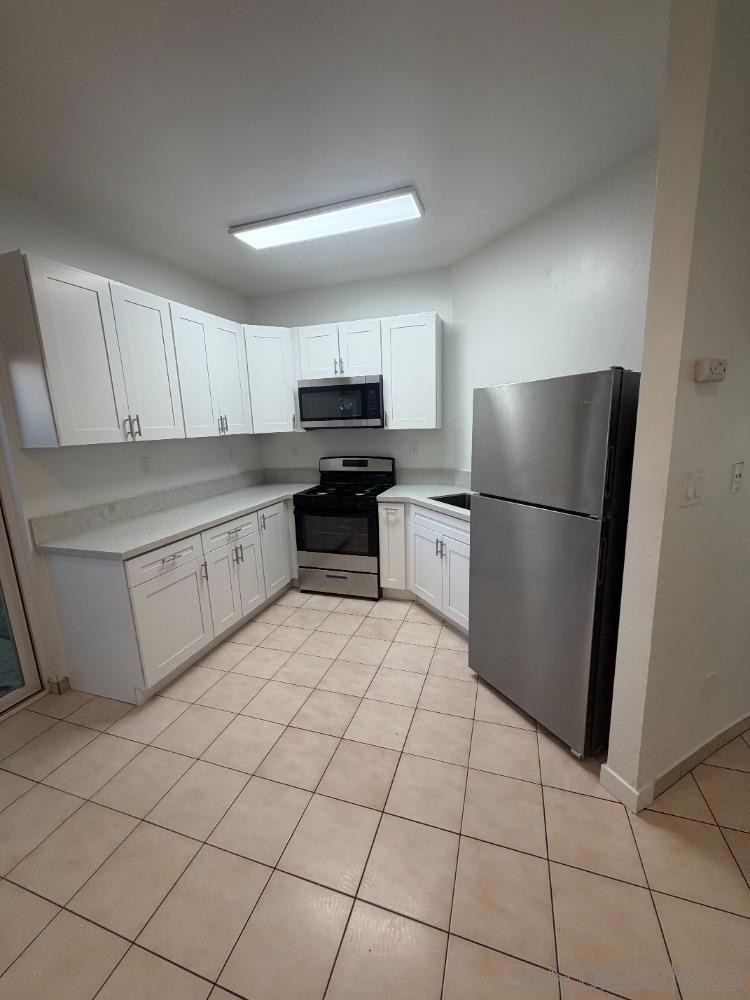350 E Washington Ave - Photo 1