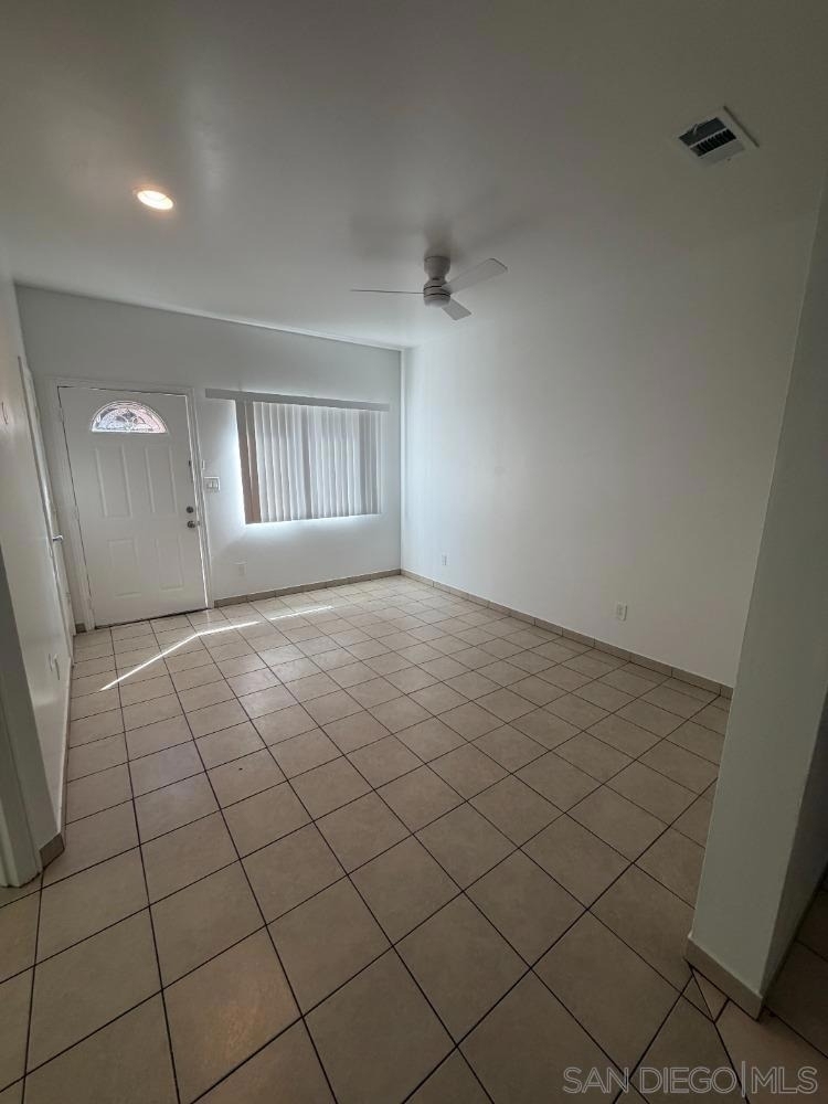 350 E Washington Ave - Photo 3