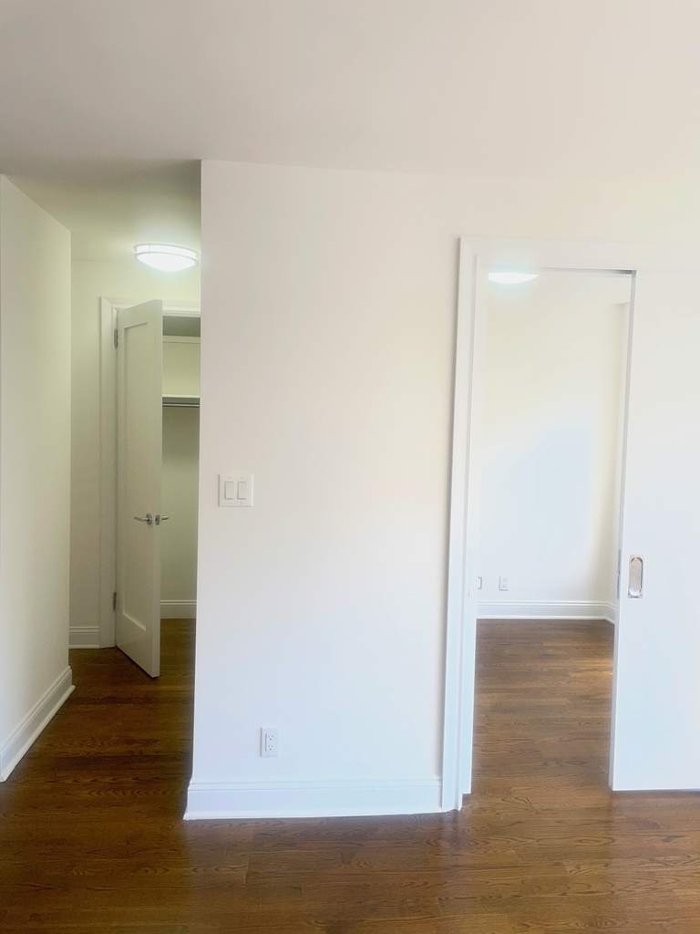 401 East 88th Street, 3c - Photo 7