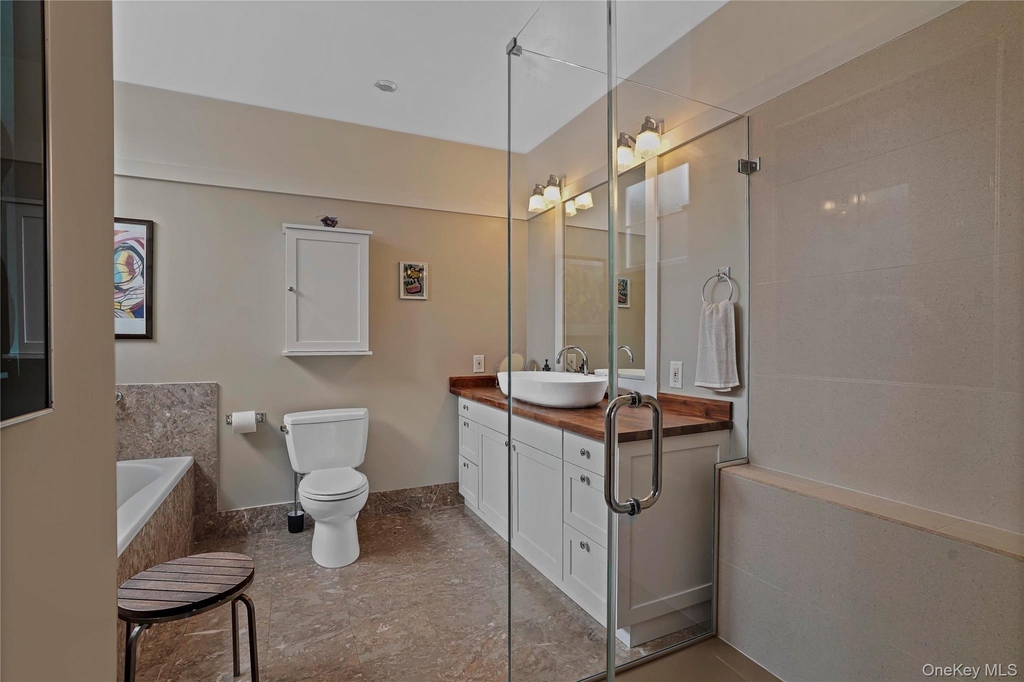 493 Warburton Avenue - Photo 20