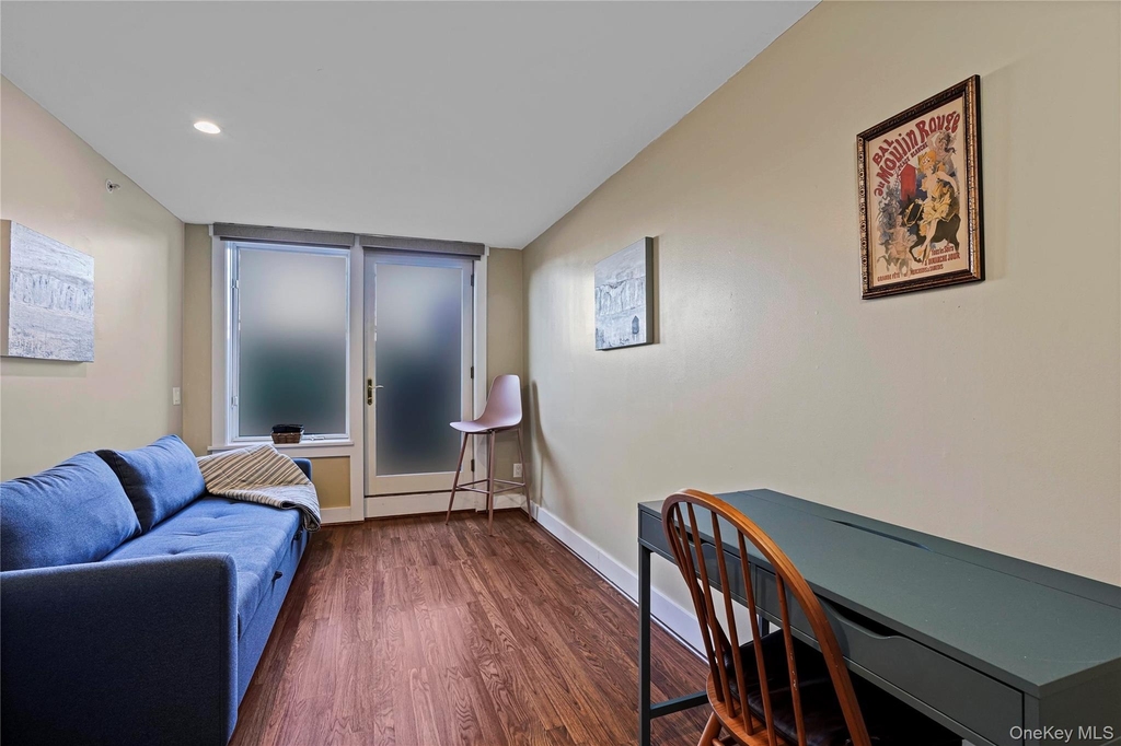 493 Warburton Avenue - Photo 24