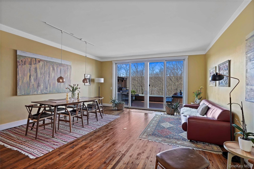 493 Warburton Avenue - Photo 4