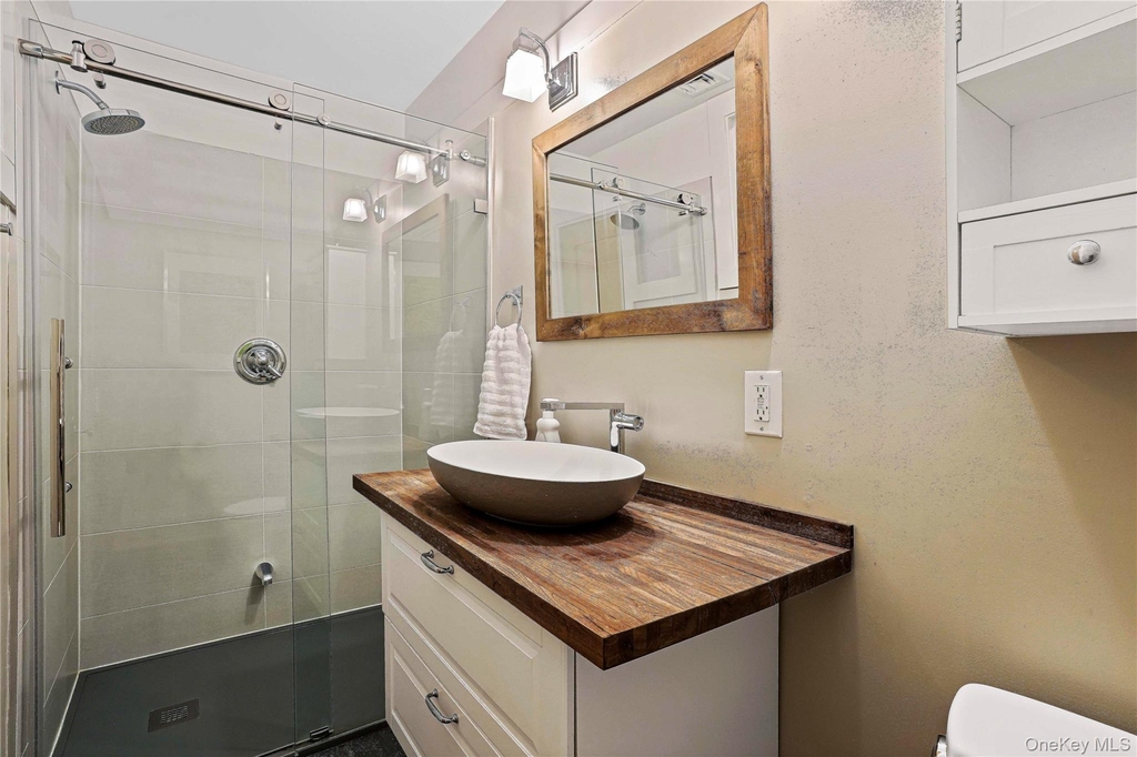 493 Warburton Avenue - Photo 21